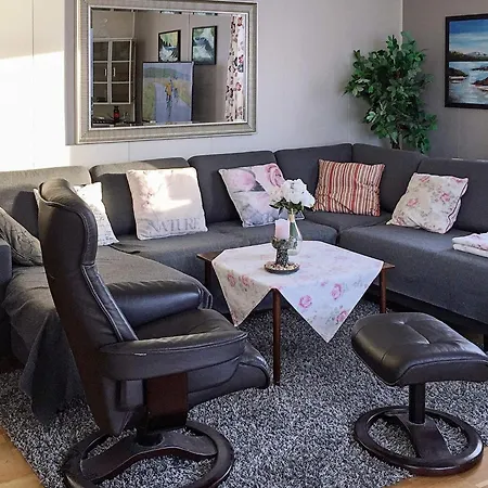 6 Person In Olderdalen