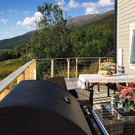 6 Person In 別荘 Olderdalen